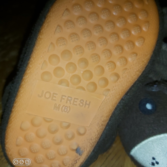 Slippers - Picture 3 of 3